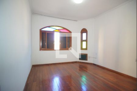 Suíte de casa para alugar com 3 quartos, 113m² em Sarandi, Porto Alegre