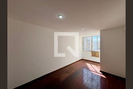 Sala de apartamento para alugar com 3 quartos, 110m² em Copacabana, Rio de Janeiro