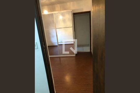 Quarto de casa para alugar com 1 quarto, 90m² em Jardim Sandra, São Paulo