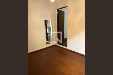 Quarto de casa para alugar com 1 quarto, 90m² em Jardim Sandra, São Paulo