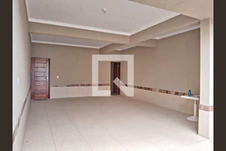 Casa à venda com 3 quartos, 180m² em Parque Sao Domingos, São Paulo
