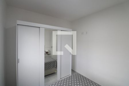 Quarto 2 de apartamento para alugar com 2 quartos, 40m² em Vila Gustavo, São Paulo