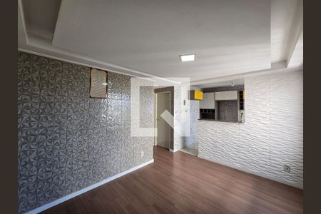 Sala  de apartamento para alugar com 2 quartos, 48m² em Água Chata, Guarulhos