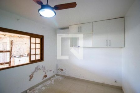 Casa para alugar com 3 quartos, 120m² em Conjunto 04, Brasília