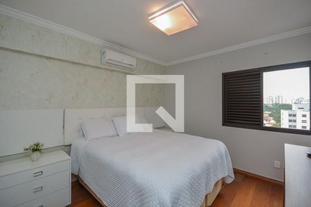 Quarto 1 de casa de condomínio para alugar com 4 quartos, 210m² em Jardim Umuarama, São Paulo