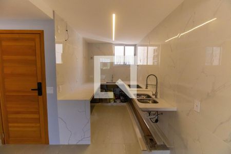Sala e Cozinha  de apartamento à venda com 3 quartos, 80m² em São Domingos, Niterói