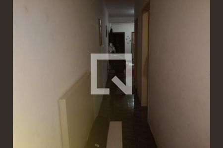 CORREDOR INTERNO de casa à venda com 3 quartos, 231m² em Jardim D’abril, Osasco