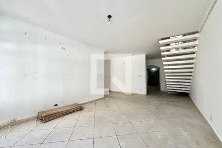 Sala de casa para alugar com 3 quartos, 240m² em Vila Alexandria, São Paulo