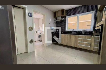 Casa à venda com 3 quartos, 224m² em Parque Sinai, Santana de Parnaíba