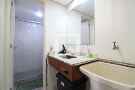 Banheiro da Suíte de apartamento para alugar com 1 quarto, 35m² em Indianópolis, São Paulo