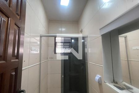Banheiro de casa para alugar com 2 quartos, 49m² em Parque Duque, Duque de Caxias