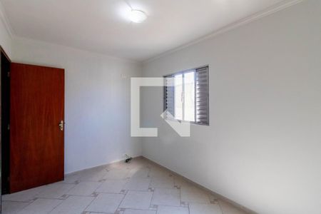 Quarto 2 de apartamento para alugar com 2 quartos, 50m² em Jardim Cocaia, Guarulhos