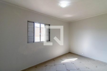 Quarto 2 de apartamento para alugar com 2 quartos, 50m² em Jardim Cocaia, Guarulhos