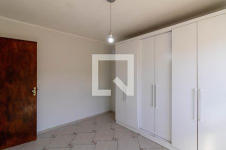 Quarto 1 de apartamento para alugar com 2 quartos, 50m² em Jardim Cocaia, Guarulhos