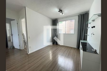 Apartamento à venda com 2 quartos, 38m² em Jardim Cláudia, São Paulo