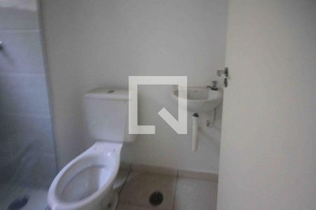 Banheiro de kitnet/studio para alugar com 1 quarto, 36m² em Vila Granada, São Paulo