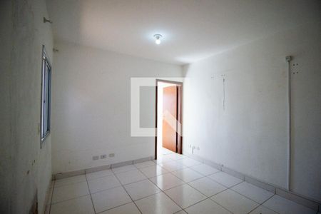 Sala de casa de condomínio para alugar com 2 quartos, 70m² em Jardim Santa Esmeralda , Sorocaba
