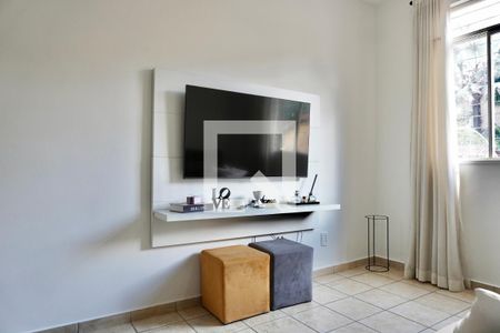 Sala  de apartamento para alugar com 3 quartos, 90m² em Nova Suíça, Belo Horizonte