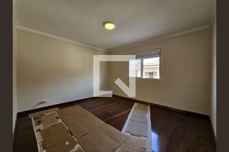 Casa à venda com 4 quartos, 250m² em Jardim Virginia Bianca, São Paulo