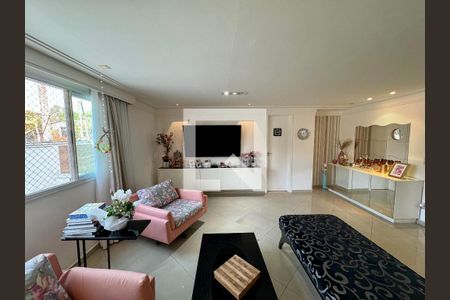 Casa à venda com 4 quartos, 450m² em Horto Florestal, São Paulo