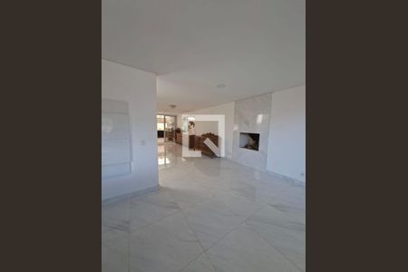 Casa à venda com 3 quartos, 235m² em Tremembé, São Paulo