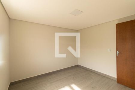 Quarto 1 de casa para alugar com 2 quartos, 115m² em Alto Boqueirão, Curitiba