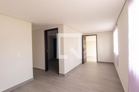 Sala de casa para alugar com 2 quartos, 115m² em Alto Boqueirão, Curitiba