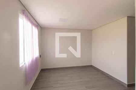 Sala de casa para alugar com 2 quartos, 115m² em Alto Boqueirão, Curitiba