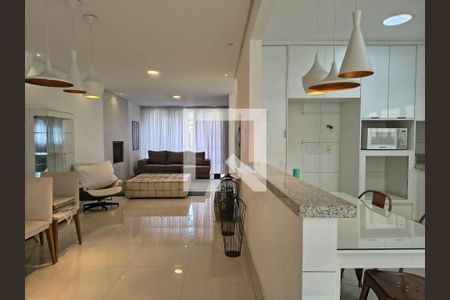 Casa à venda com 3 quartos, 235m² em Tremembé, São Paulo