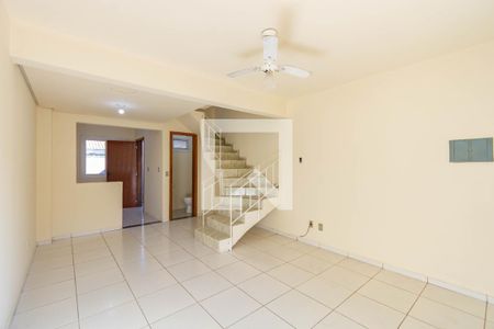 Casa de Condomínio à venda com 2 quartos, 70m² em Fátima, Canoas