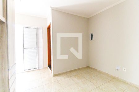 Suíte de casa para alugar com 3 quartos, 500m² em Vila Carmosina, São Paulo