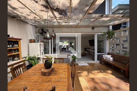 Casa à venda com 4 quartos, 235m² em Tremembé, São Paulo
