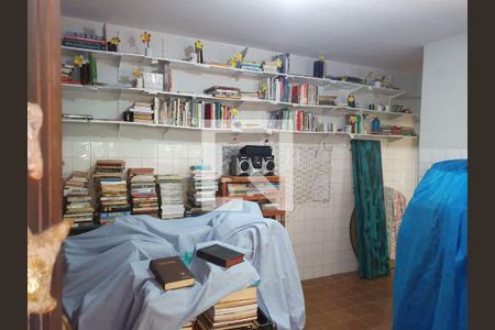 Casa à venda com 3 quartos, 213m² em Vila Duarte, São Paulo