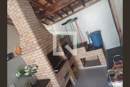 Casa à venda com 3 quartos, 260m² em Jardim Vivan, São Paulo