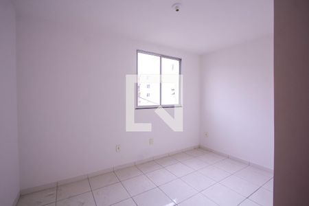 Quarto 2 de apartamento para alugar com 2 quartos, 45m² em Monjolos, São Gonçalo