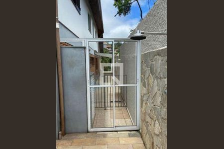Casa à venda com 3 quartos, 312m² em Tremembé, São Paulo