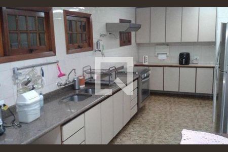 Casa à venda com 3 quartos, 312m² em Tremembé, São Paulo
