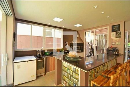 Casa à venda com 4 quartos, 425m² em Alphaville, Barueri