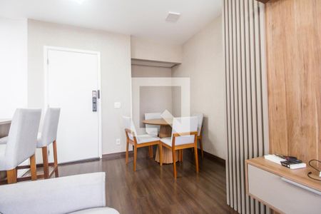 Sala de casa de condomínio para alugar com 3 quartos, 67m² em Jardim das Belezas, Carapicuíba