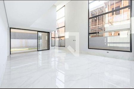 Casa à venda com 4 quartos, 420m² em Alphaville, Barueri
