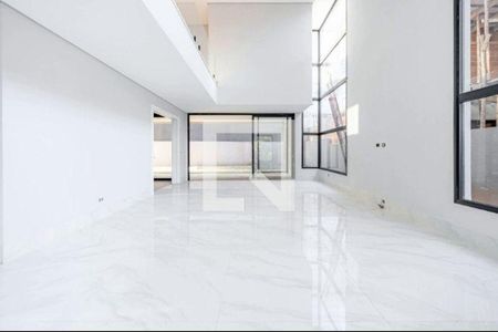 Casa à venda com 4 quartos, 420m² em Alphaville, Barueri
