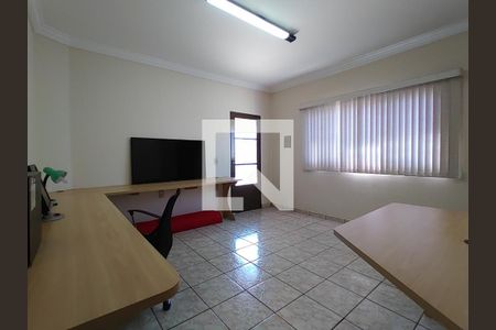 Casa para alugar com 6 quartos, 200m² em Cidade Jardim, Uberlândia