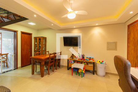 Casa de Condomínio à venda com 2 quartos, 84m² em Fátima, Canoas