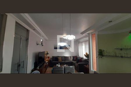 Casa à venda com 3 quartos, 300m² em Vila Mirante, São Paulo