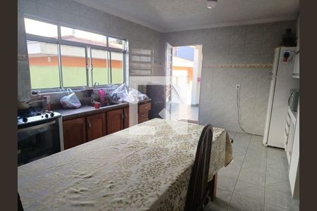 Casa à venda com 3 quartos, 257m² em Parque Nações Unidas, São Paulo