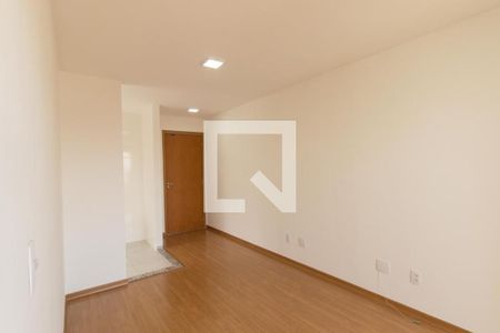 Sala de apartamento para alugar com 2 quartos, 60m² em Uberaba, Curitiba