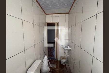 Banheiro de casa para alugar com 1 quarto, 55m² em Parque Cisper, São Paulo