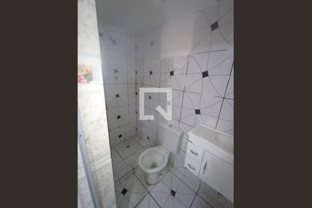 Banheiro de casa para alugar com 2 quartos, 70m² em Cerâmica, Nova Iguaçu