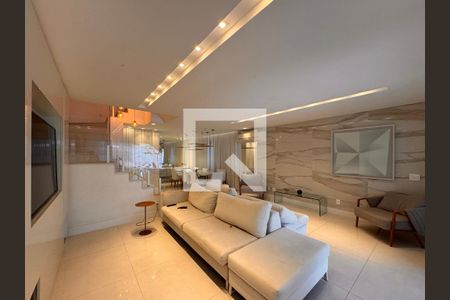 Sala de casa de condomínio para alugar com 4 quartos, 490m² em Recreio dos Bandeirantes, Rio de Janeiro