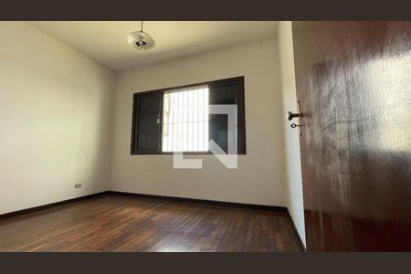 Casa à venda com 3 quartos, 159m² em Jardim Rosa Maria, São Paulo